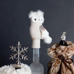 Last One!🎄 NWT Pottery Barn Winter Artic Owl Bottle Topper Christmas Bar Gift